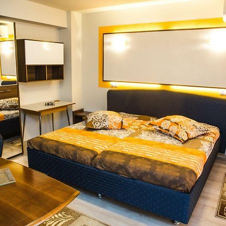 Apartament Calea Bucuresti Piteşti Esterno foto