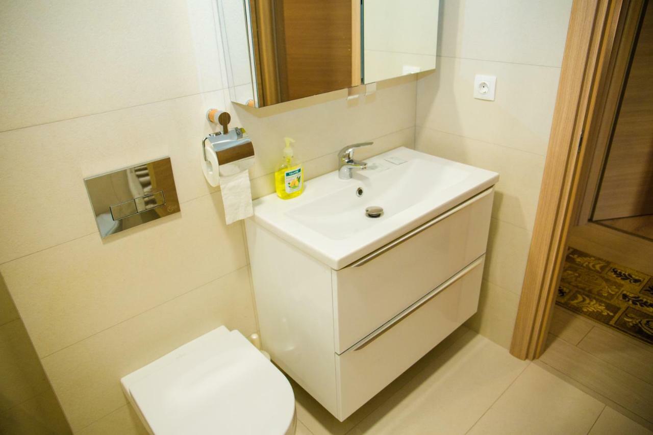 Apartament Calea Bucuresti Piteşti Esterno foto